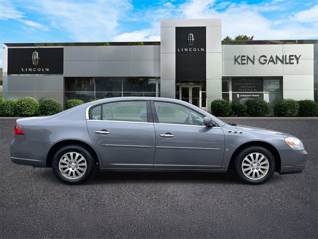Used 2007 Buick Lucerne CX with VIN 1G4HP57287U127337 for sale in Middleburg Heights, OH