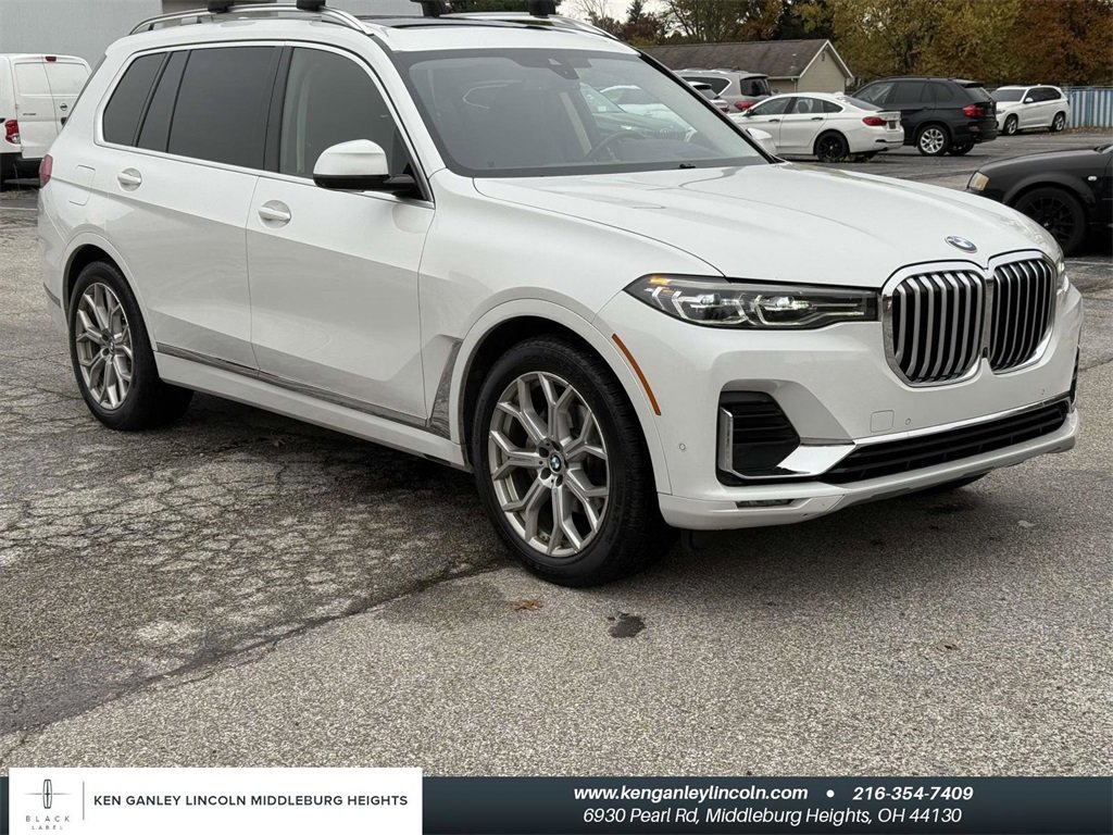 2022 BMW X7 40i