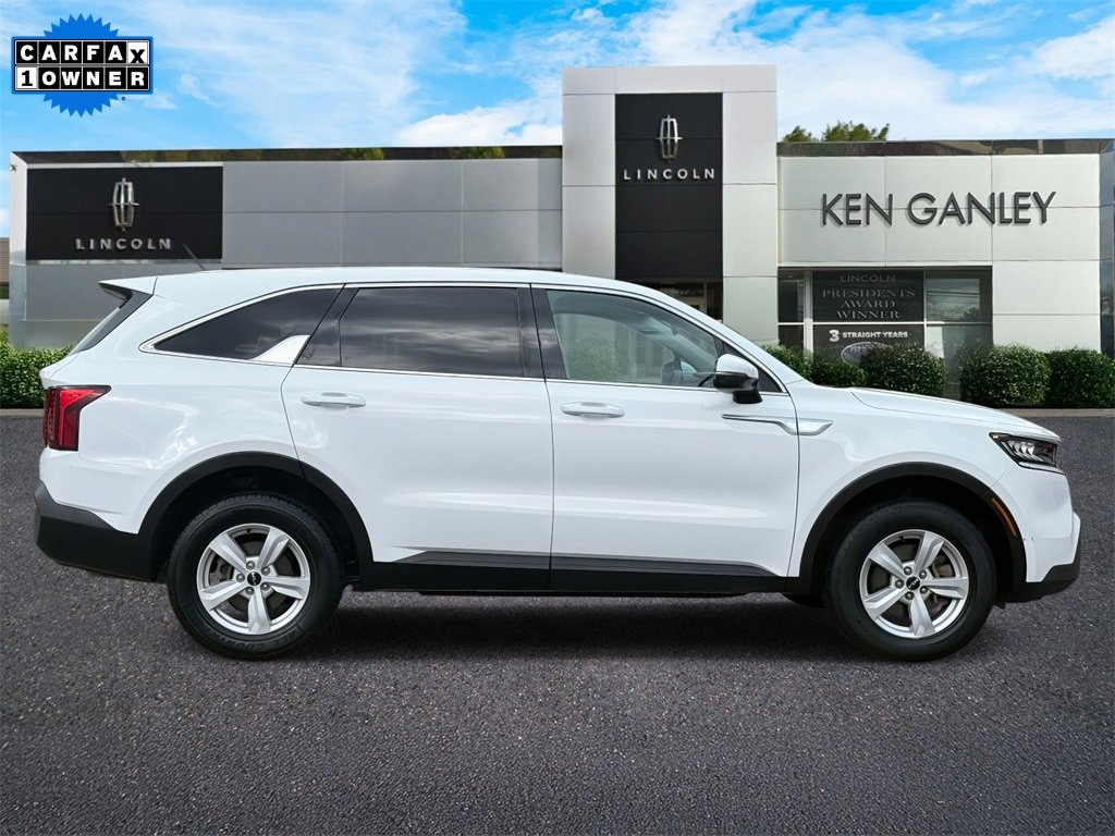Used 2023 Kia Sorento LX SUV