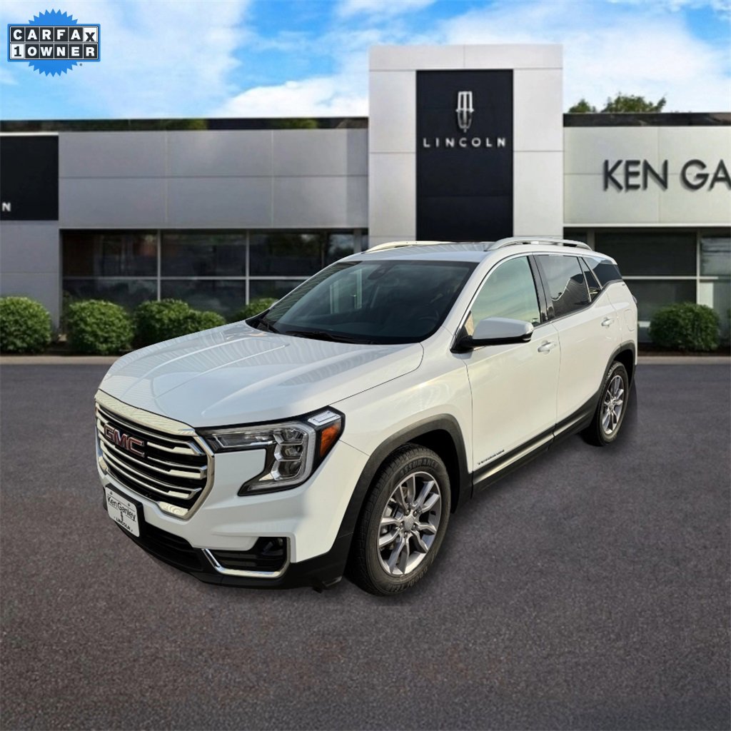 2023 GMC Terrain SLT's photo