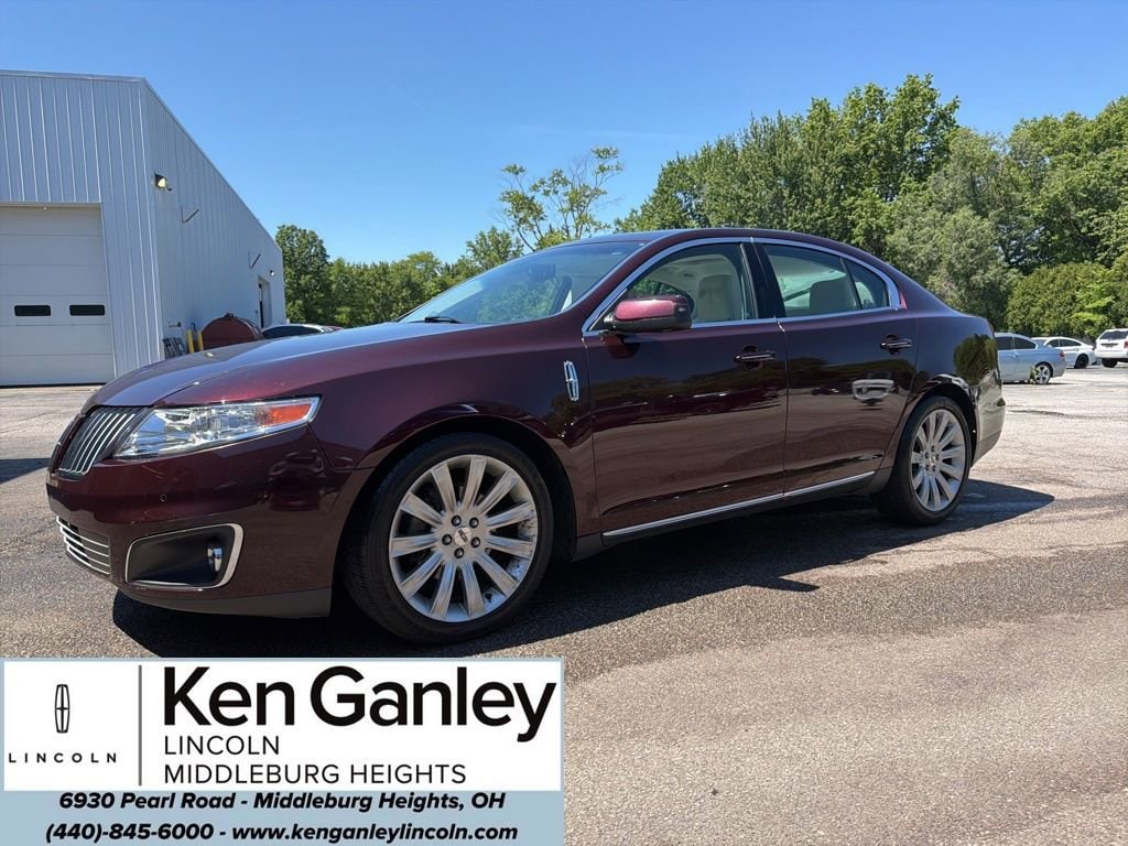 2011 Lincoln MKS AWD's photo