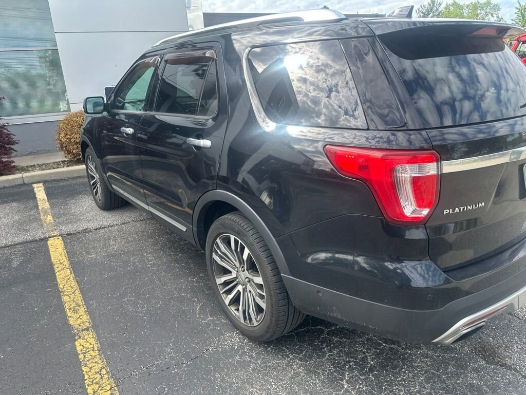 Used 2017 Ford Explorer Platinum SUV