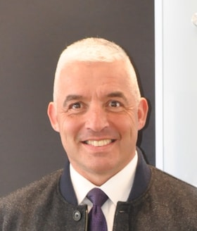 Staff member Mike Mays from ID_31bf7b350049