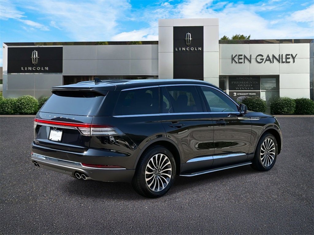 2021 Lincoln Aviator Reserve photo 2