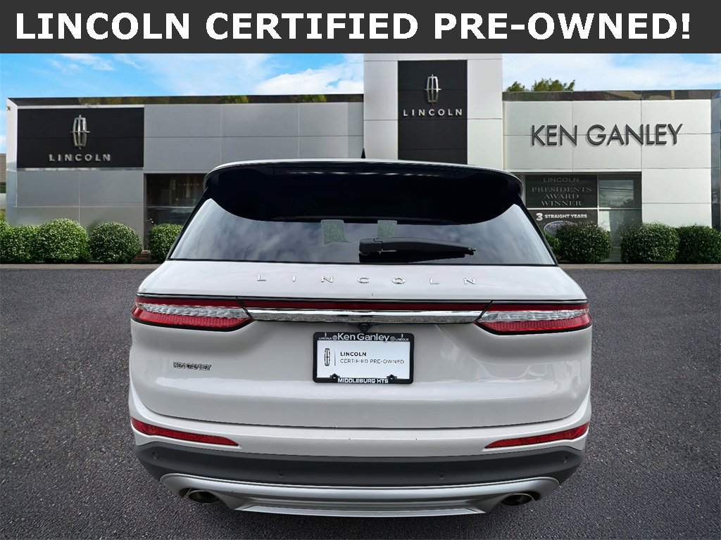2022 Lincoln Corsair Standard photo 4