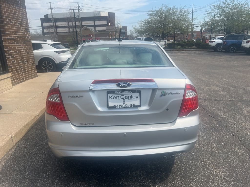 Used 2011 Ford Fusion Hybrid with VIN 3FADP0L34BR132724 for sale in Middleburg Heights, OH