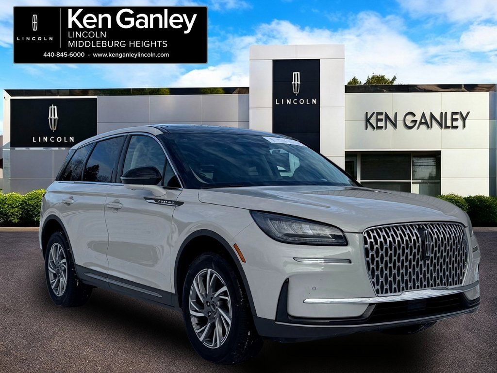 2023 Lincoln Corsair Base's photo