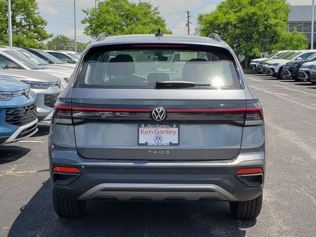 New 2026 Volkswagen Taos 1.5T S SUV