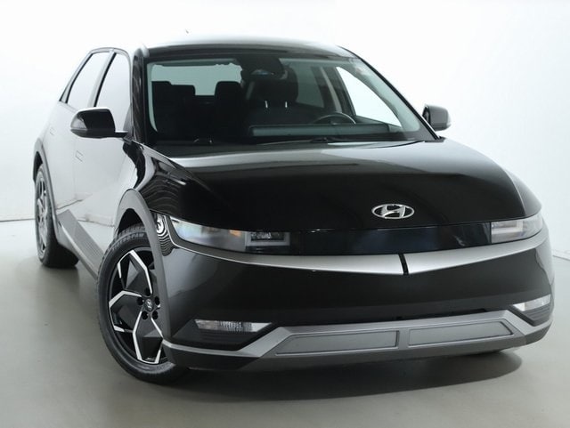 Used 2022 Hyundai IONIQ 5 SE with VIN KM8KM4AE6NU065686 for sale in Bedford, OH