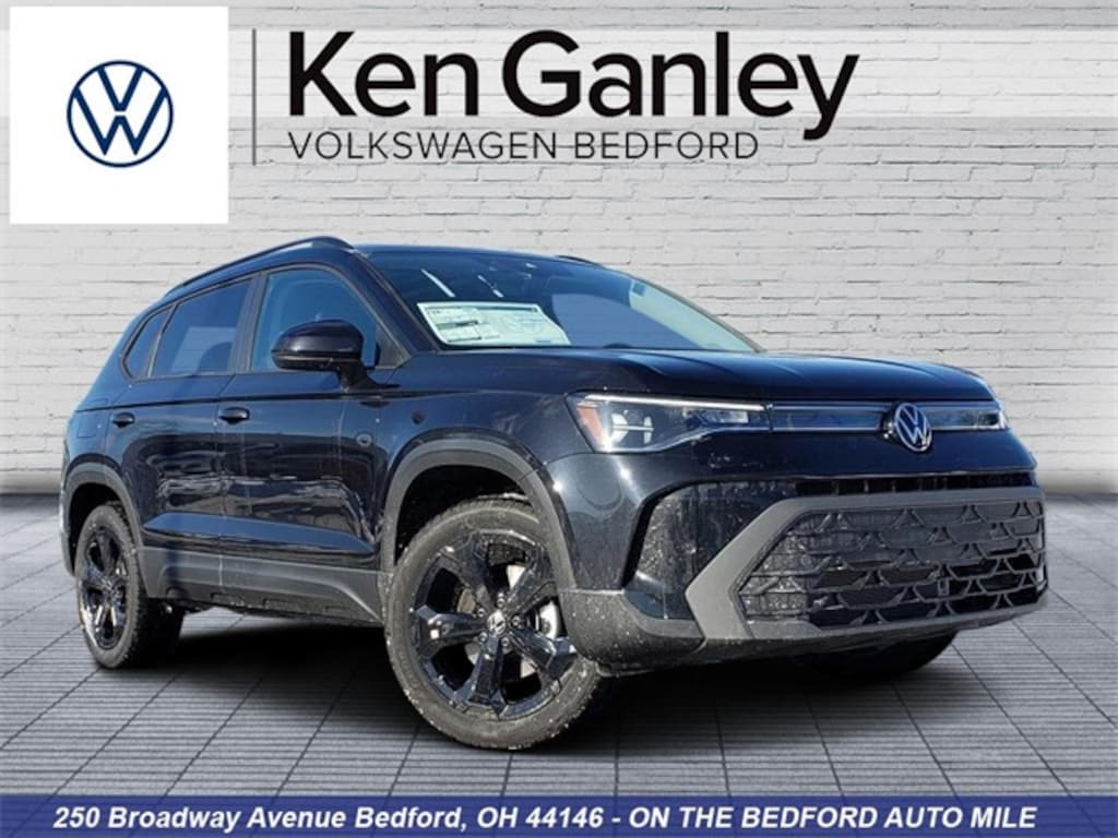 New 2026 Volkswagen Taos 1.5T SE Black SUV