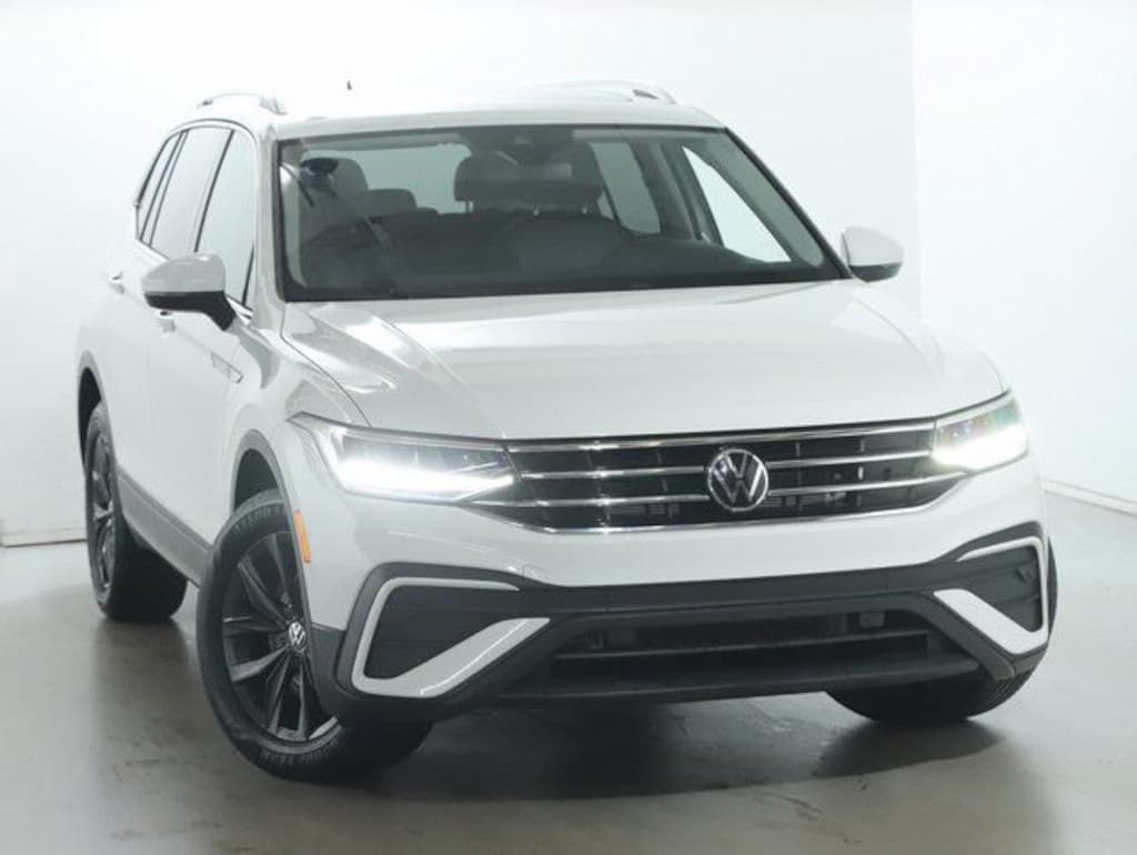 Used 2024 Volkswagen Tiguan 2.0T SE SUV