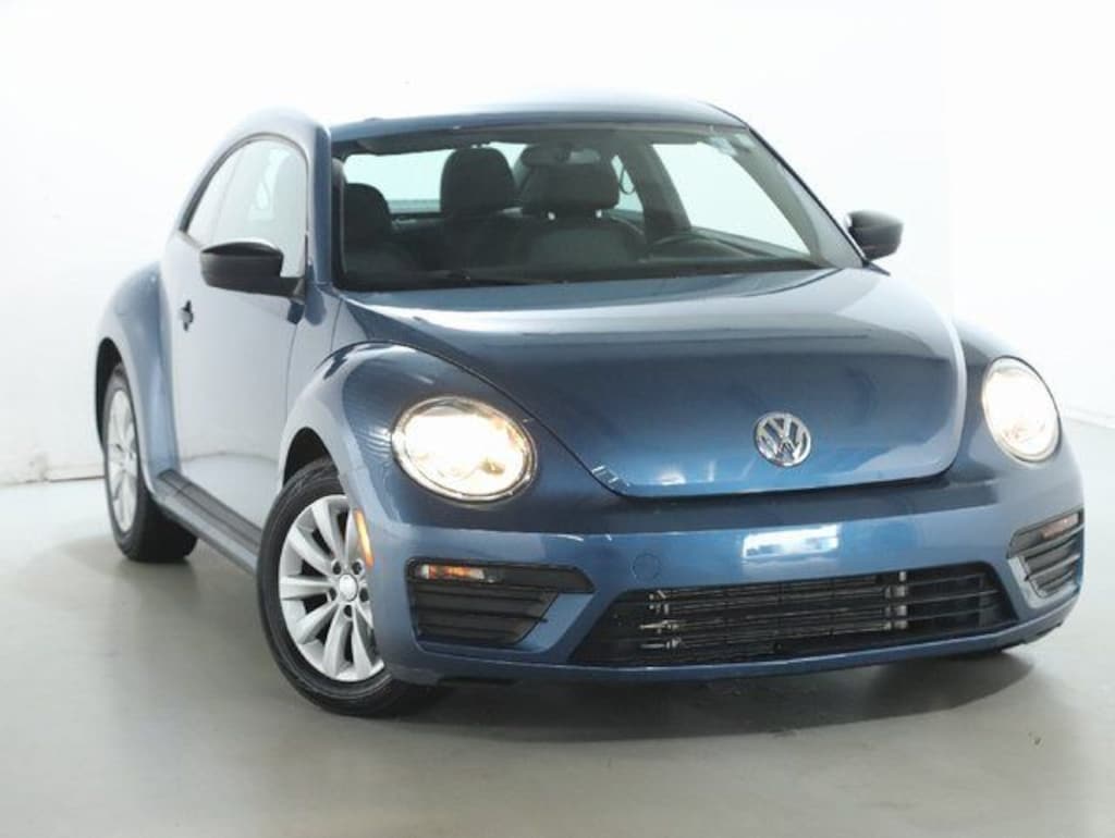 Used 2018 Volkswagen Beetle 2.0T S Hatchback