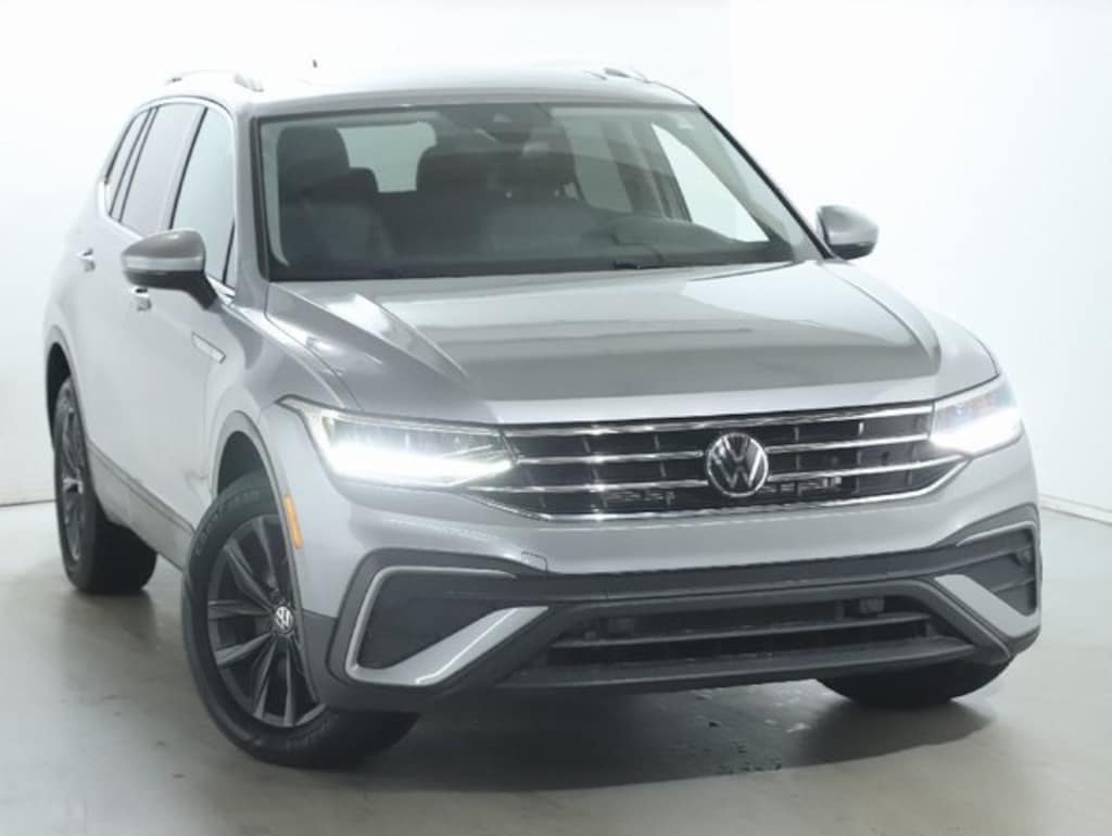 Used 2024 Volkswagen Tiguan 2.0T SE SUV