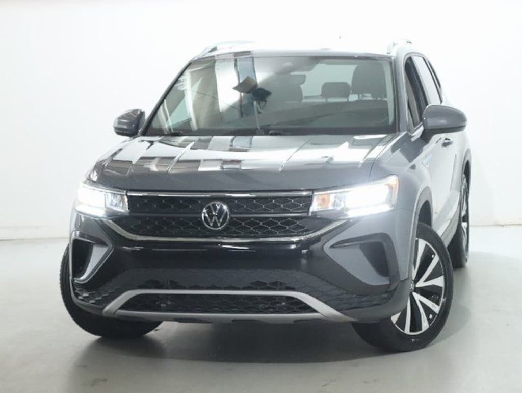 Used 2023 Volkswagen Taos 1.5T SE SUV