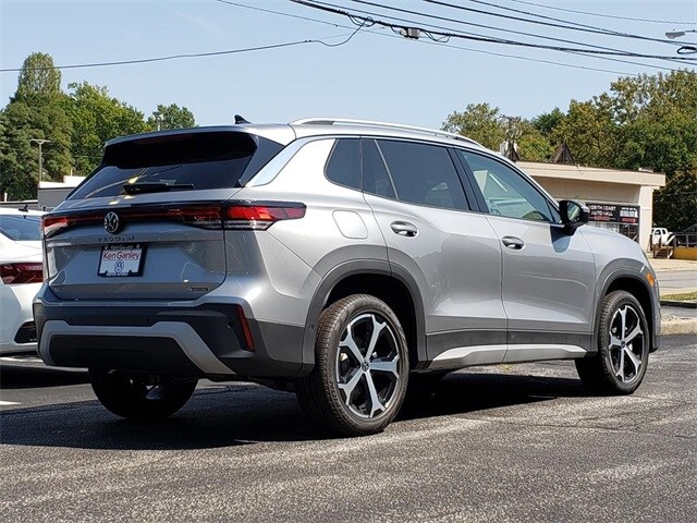 2025 Volkswagen Tiguan SE photo 4