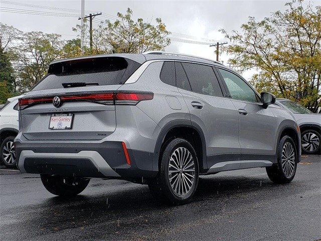 2025 Volkswagen Tiguan S photo 3