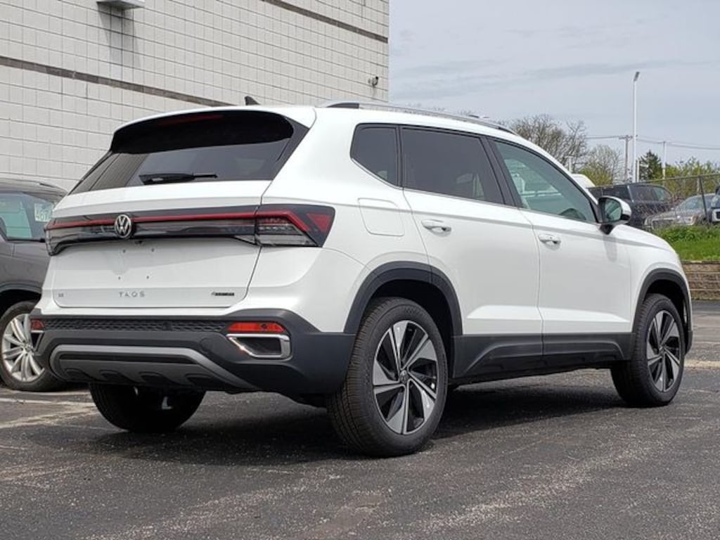 New 2026 Volkswagen Taos 1.5T SE SUV