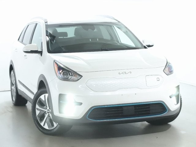 Used 2022 Kia Niro EX Premium with VIN KNDCE3LG3N5138439 for sale in Bedford, OH