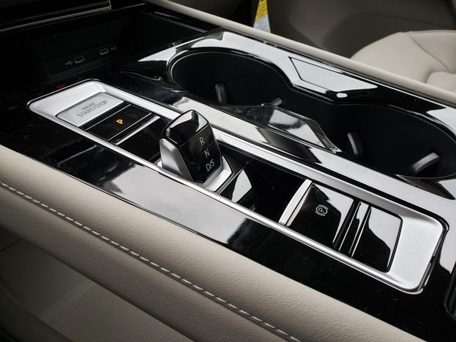 2026 Volkswagen Atlas SE w/Tech - Photo 11