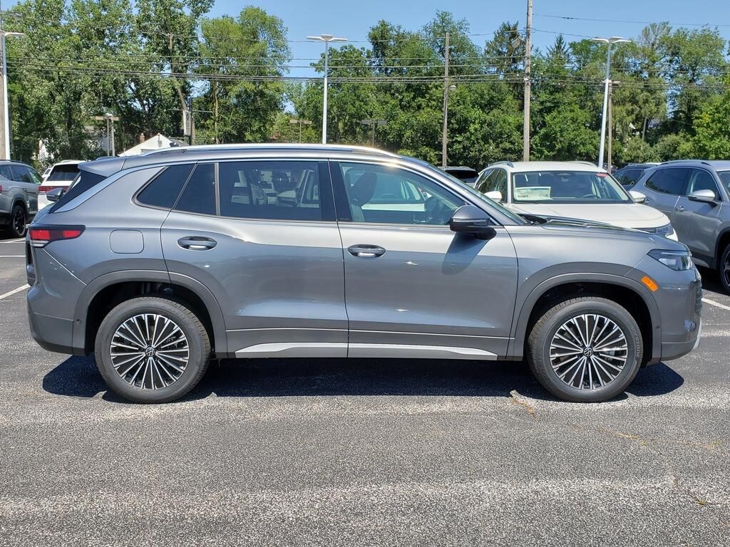 New 2026 Volkswagen Tiguan S SUV