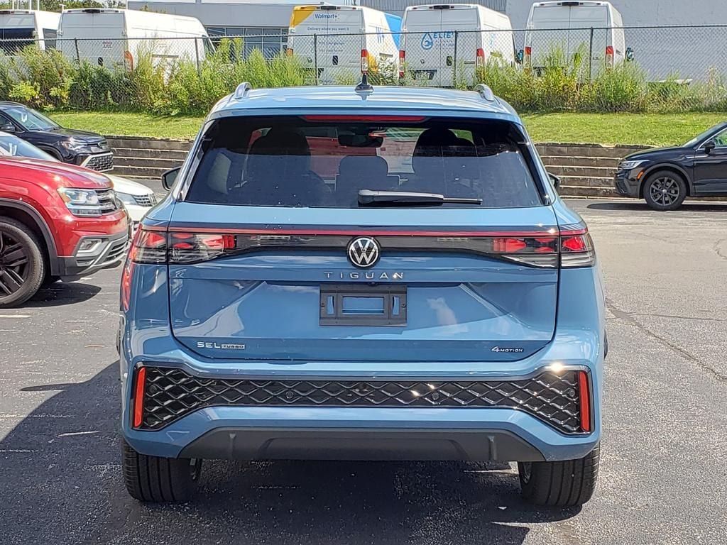 New 2026 Volkswagen Tiguan SEL R-Line Turbo SUV