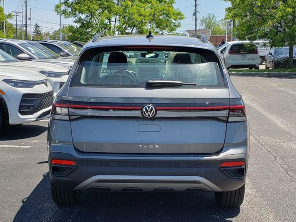 New 2026 Volkswagen Taos 1.5T S SUV