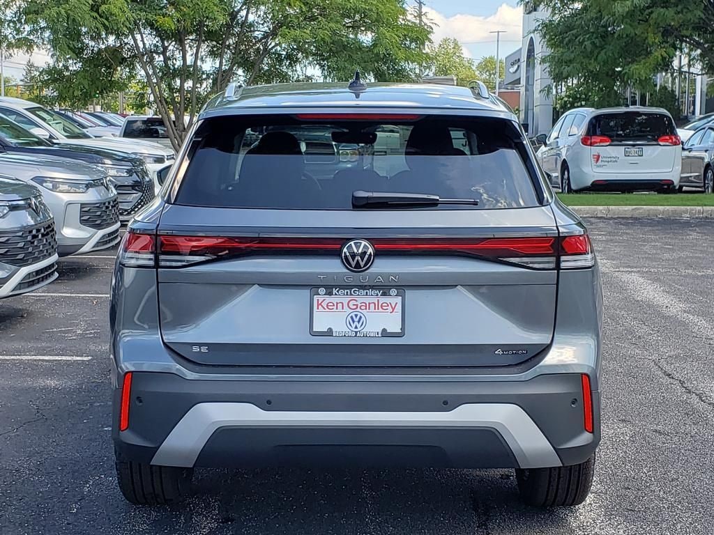 New 2026 Volkswagen Tiguan SE SUV