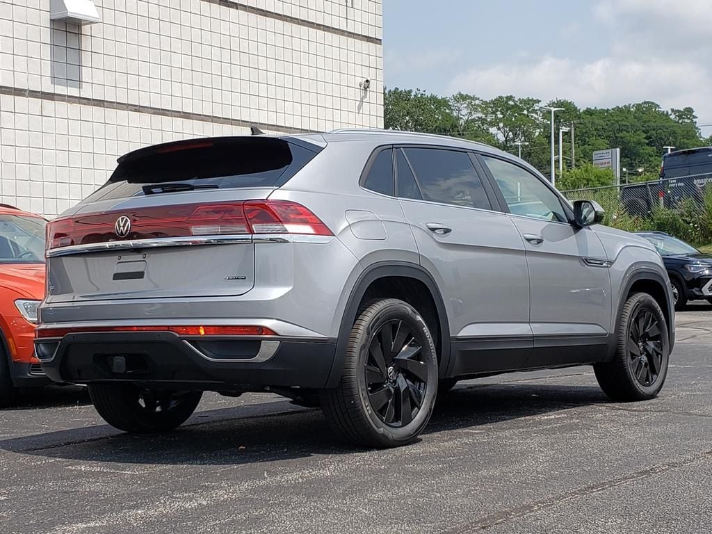 New 2026 Volkswagen Atlas Cross Sport SE w/Technology SUV