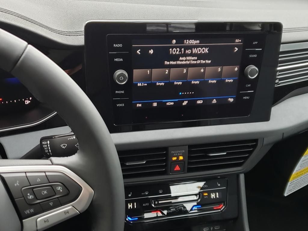 2026 Volkswagen Jetta SE - Photo 11