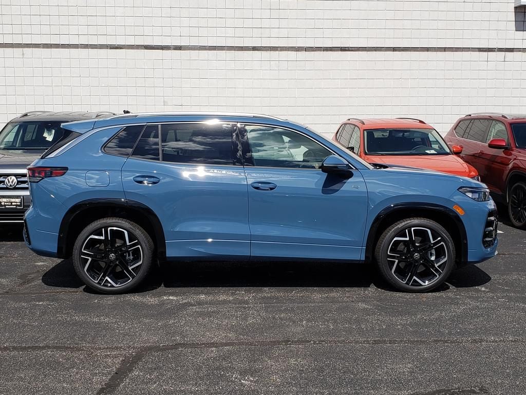 New 2026 Volkswagen Tiguan SEL R-Line Turbo SUV