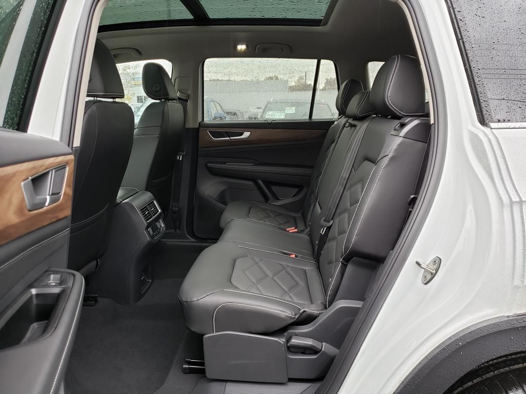 2026 Volkswagen Atlas SE w/Tech - Photo 8
