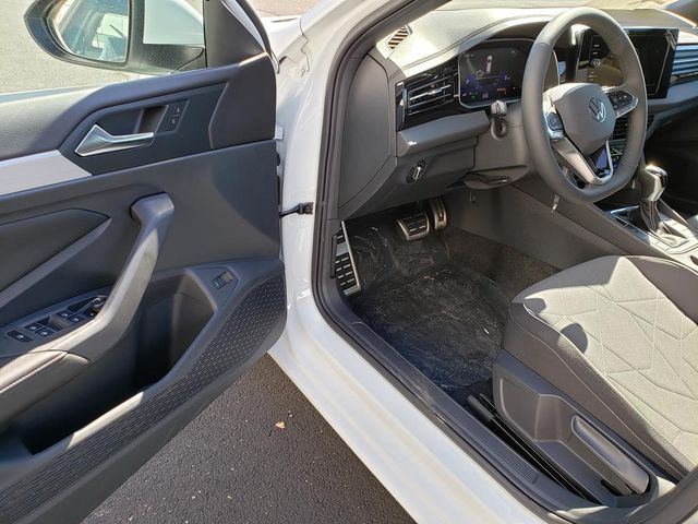 2026 Volkswagen Jetta Sport - Photo 6
