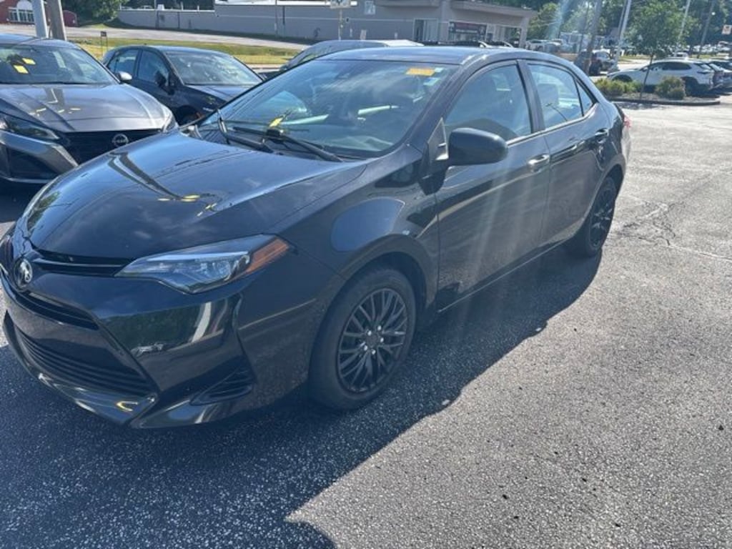 Used 2017 Toyota Corolla LE Sedan