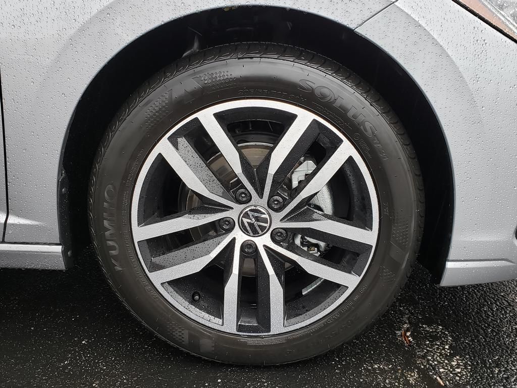 2026 Volkswagen Jetta SE - Photo 12