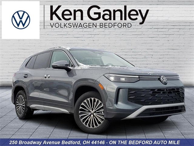 2025 Volkswagen Tiguan S's photo