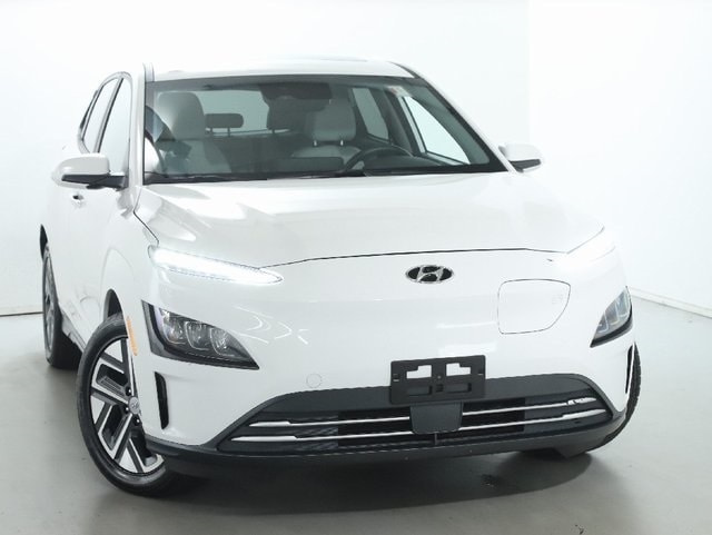 Used 2022 Hyundai Kona EV Limited with VIN KM8K53AG7NU149427 for sale in Bedford, OH