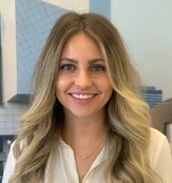 Staff member Alana Snyder from ID_f5f5b23c961d