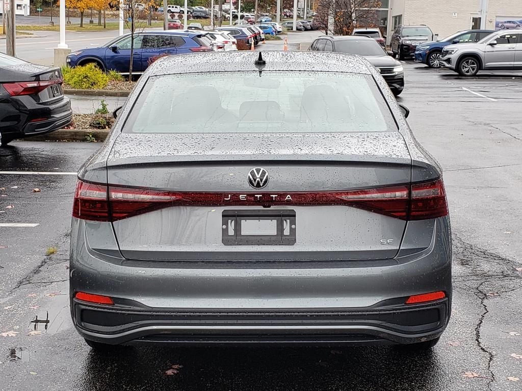 New 2026 Volkswagen Jetta 1.5T SE Sedan