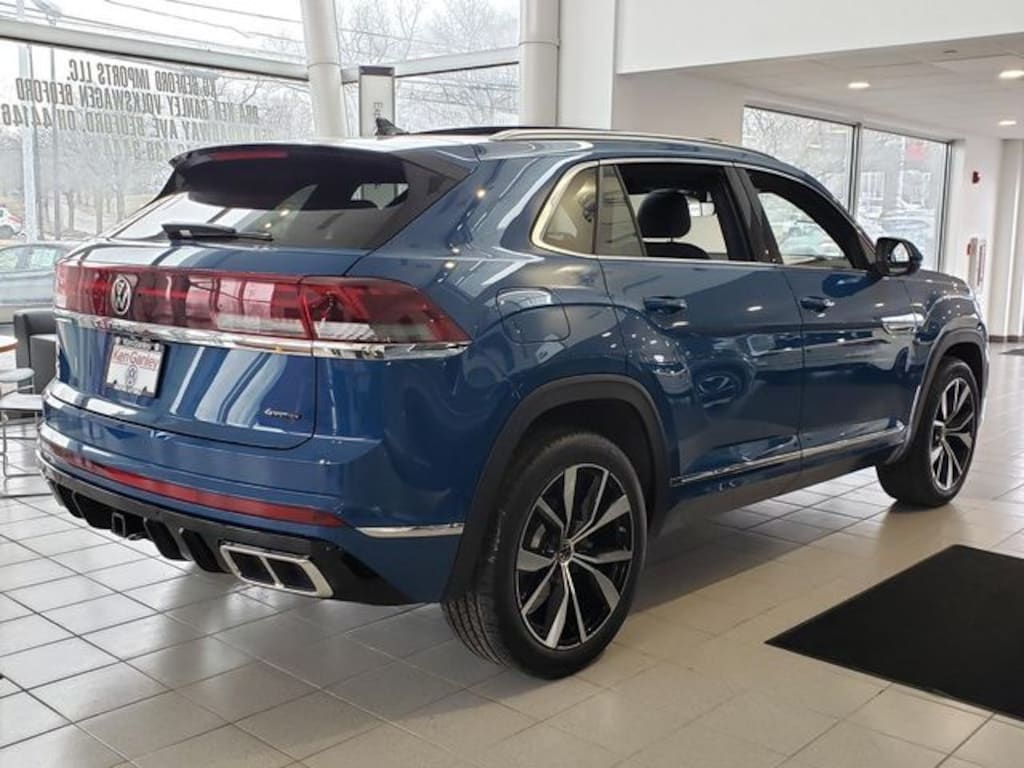 New 2026 Volkswagen Atlas Cross Sport 2.0T SEL Premium R-Line SUV