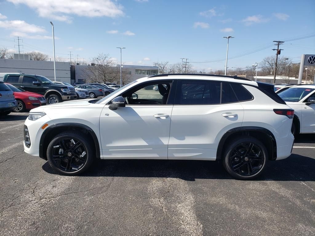 New 2026 Volkswagen Tiguan 2.0T SE R-Line Black SUV