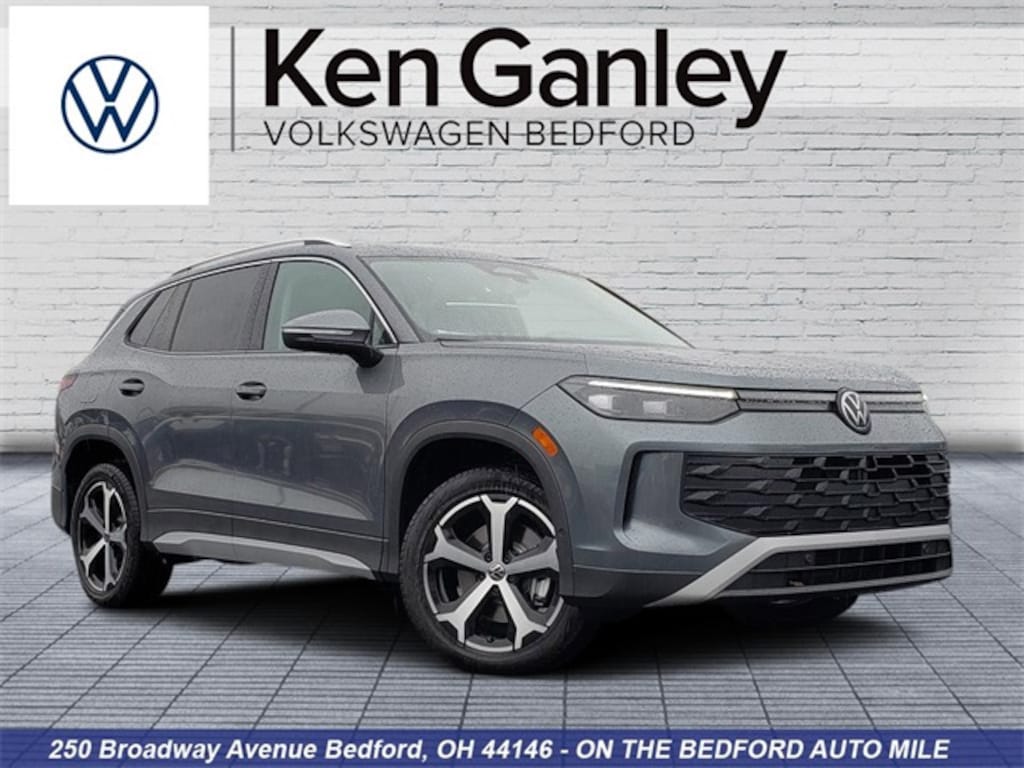 New 2025 Volkswagen Tiguan 2.0T SE SUV