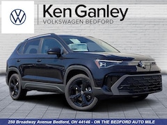 2026 Volkswagen Taos 1.5T SE Black SUV