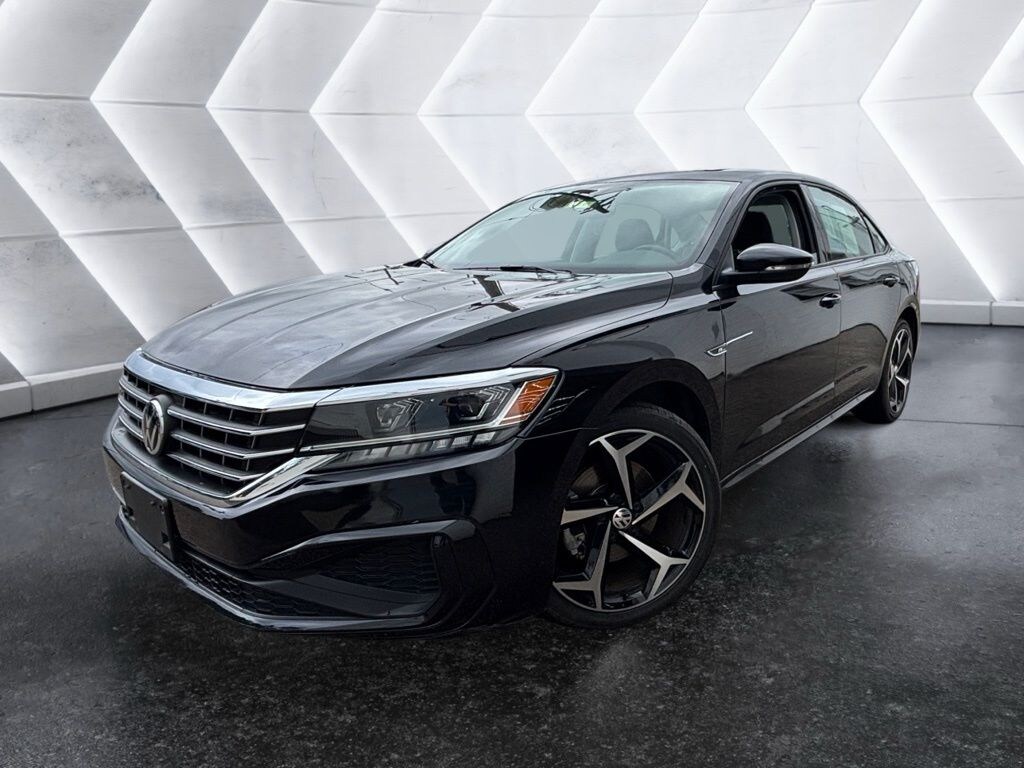 Used 2020 Volkswagen Passat 2.0T R-Line Sedan