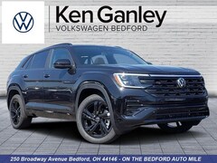 2026 Volkswagen Atlas Cross Sport 2.0T SEL R-Line Black SUV