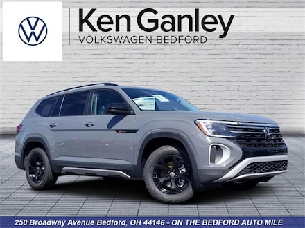 2025 Volkswagen Atlas 2.0T Peak Edition SUV