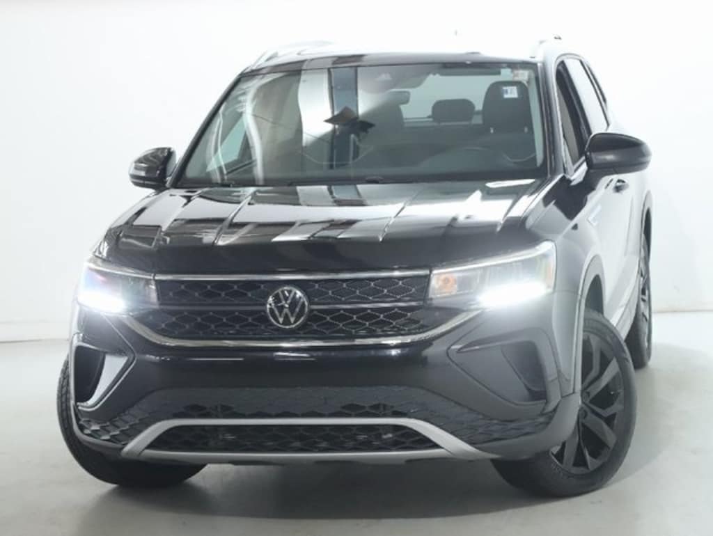 Used 2024 Volkswagen Taos 1.5T SE SUV