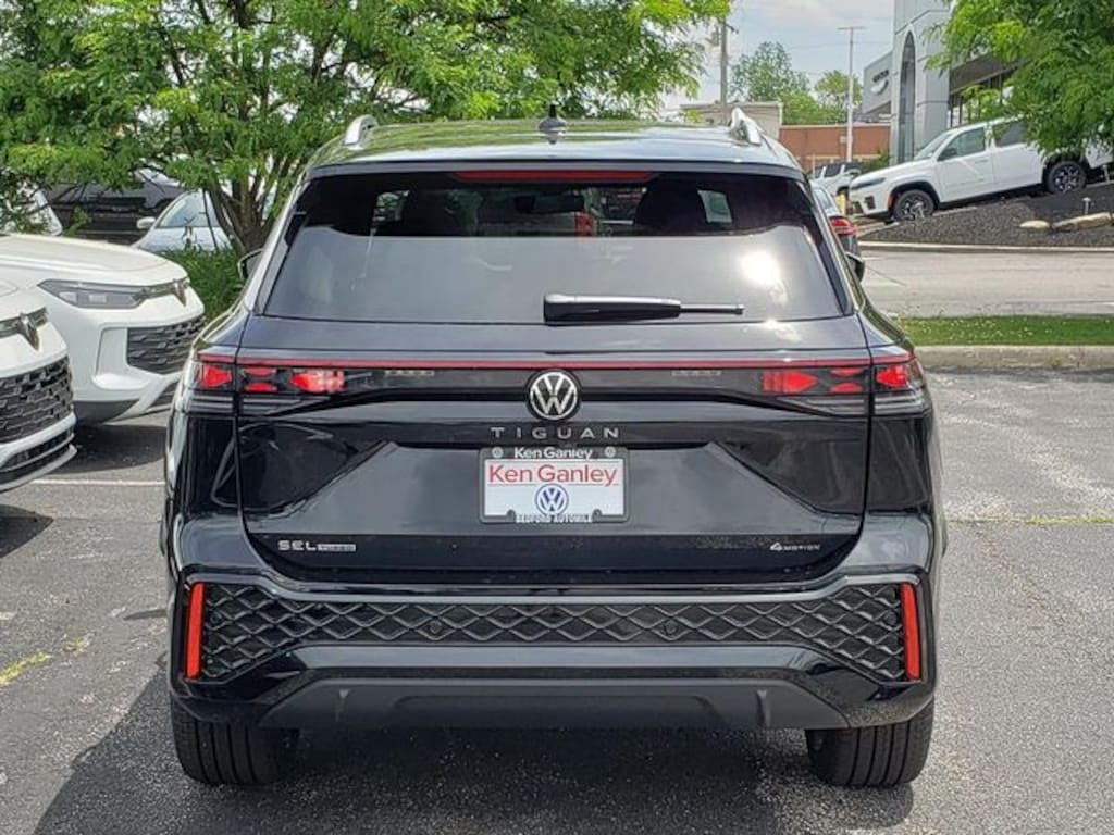 New 2026 Volkswagen Tiguan 2.0T SEL R-Line Turbo SUV