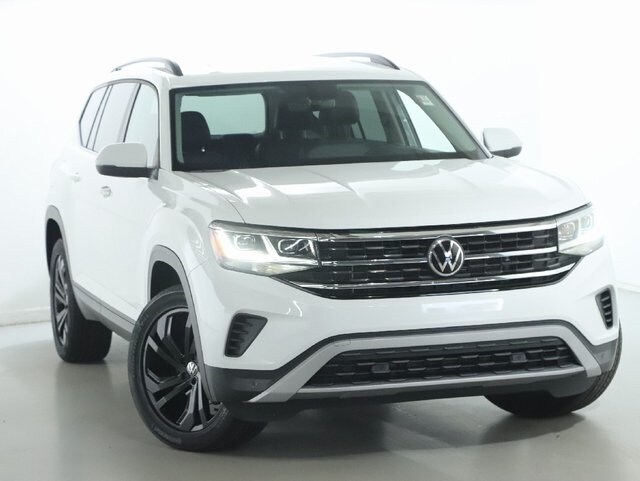 2022 Volkswagen Atlas SE Technology photo 2