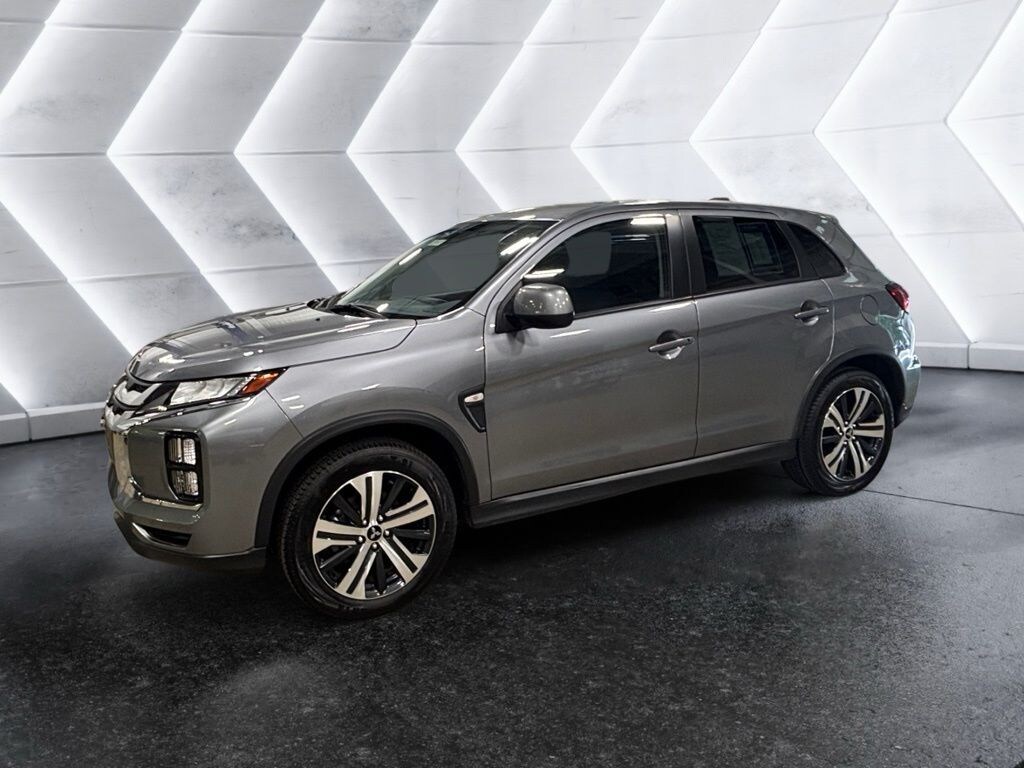 Used 2025 Mitsubishi Outlander Sport 2.0 ES SUV