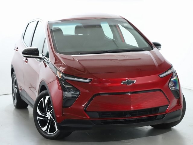 Used 2022 Chevrolet Bolt EV 2LT with VIN 1G1FX6S05N4101503 for sale in Bedford, OH